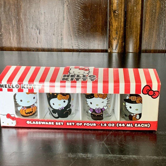Hello Kitty Halloween Shot Glass Set Four 1.5oz Glasses Witch Black Cat Magician - Picture 2 of 12